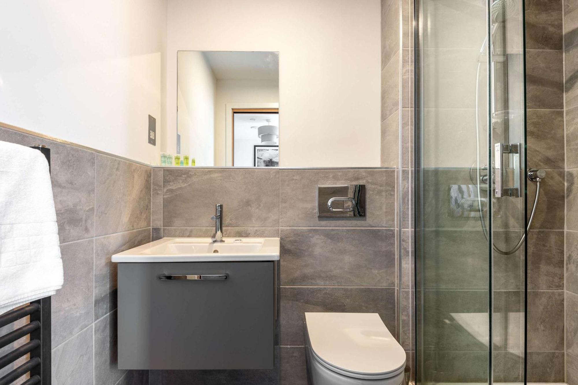 Stayzeni, Ouse Court York Spacious 2 Bed Flat Exterior photo